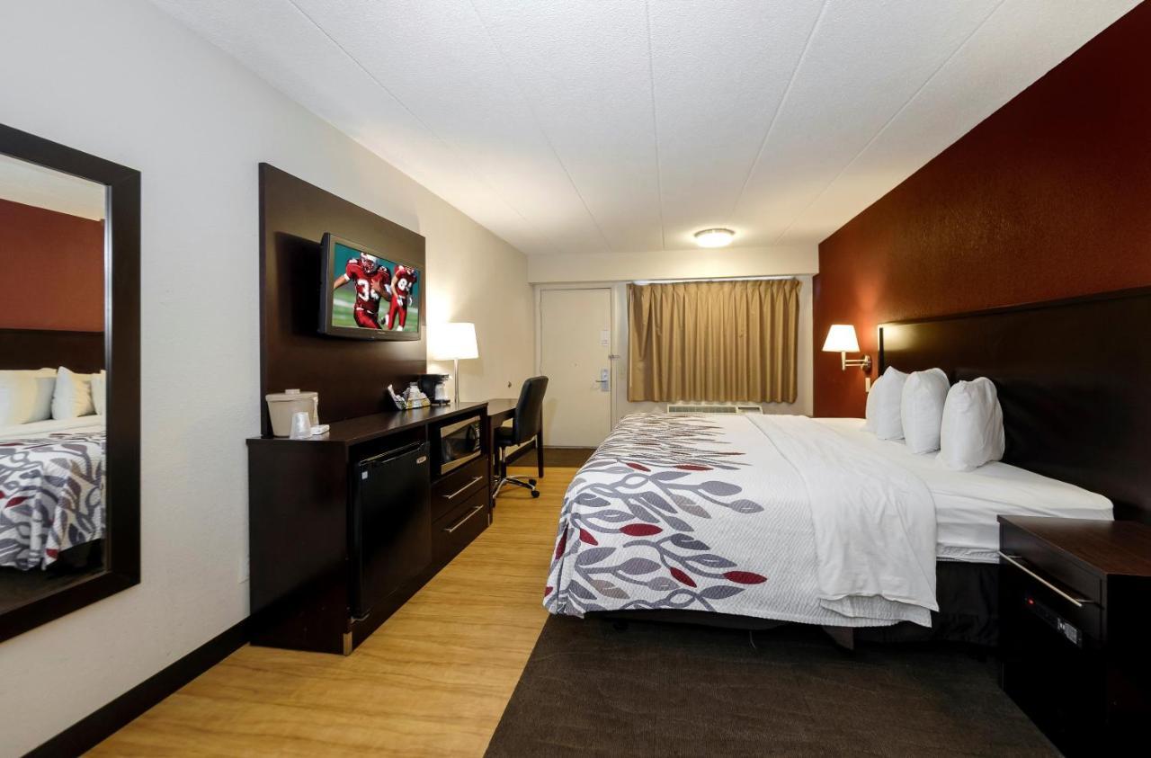 Red Roof Inn Lansing East - Msu Εξωτερικό φωτογραφία