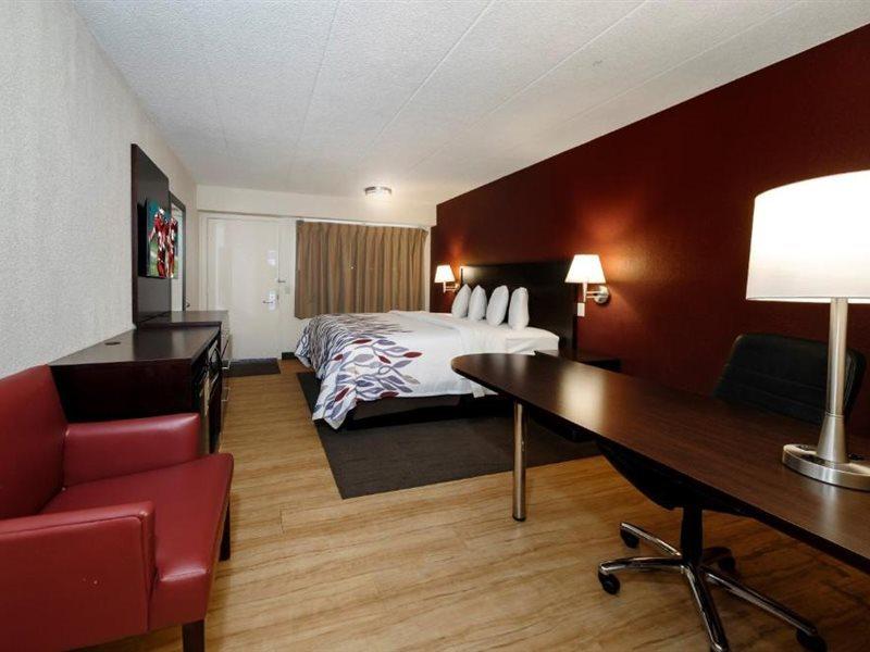 Red Roof Inn Lansing East - Msu Εξωτερικό φωτογραφία