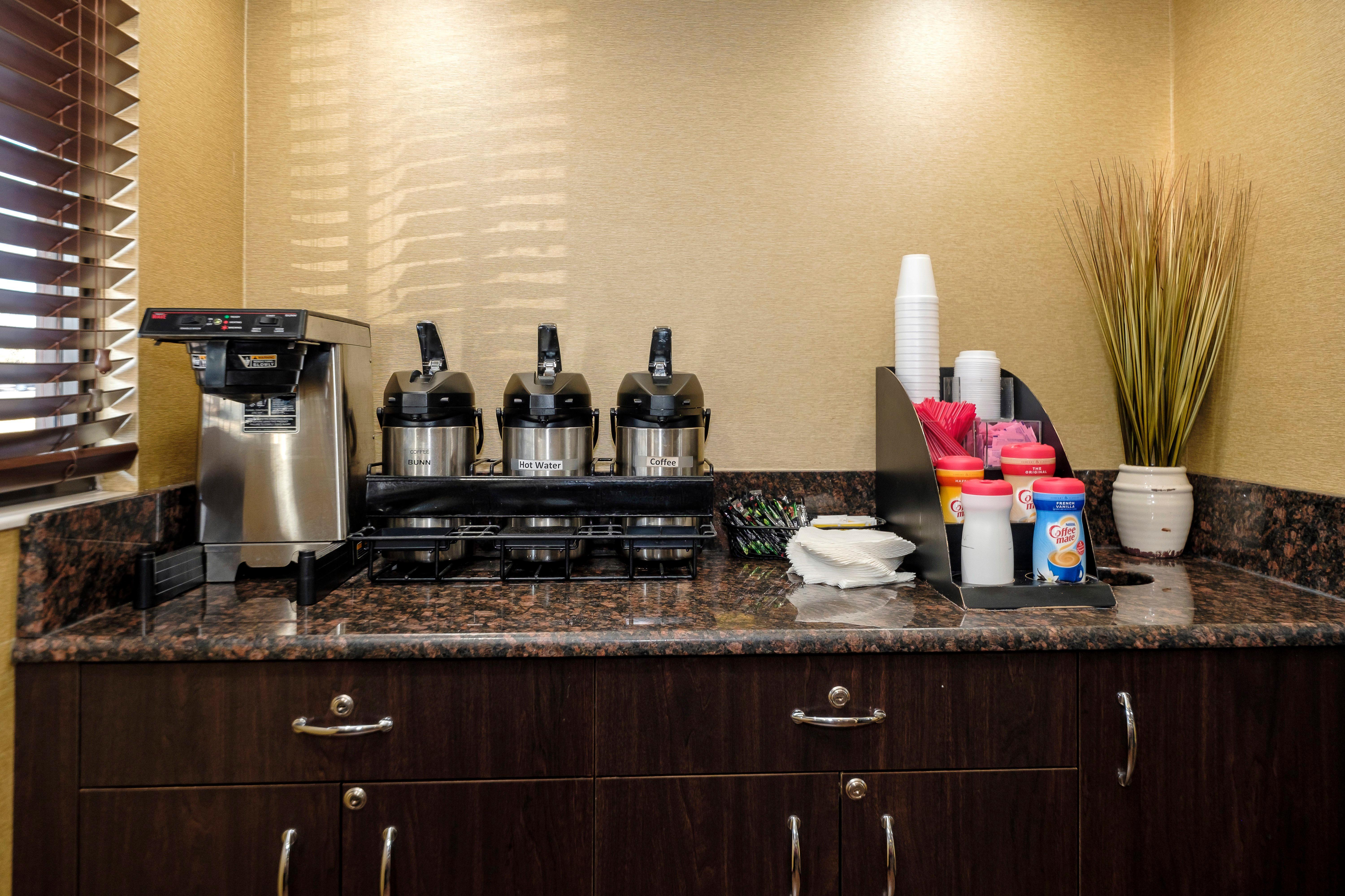 Red Roof Inn Lansing East - Msu Εξωτερικό φωτογραφία