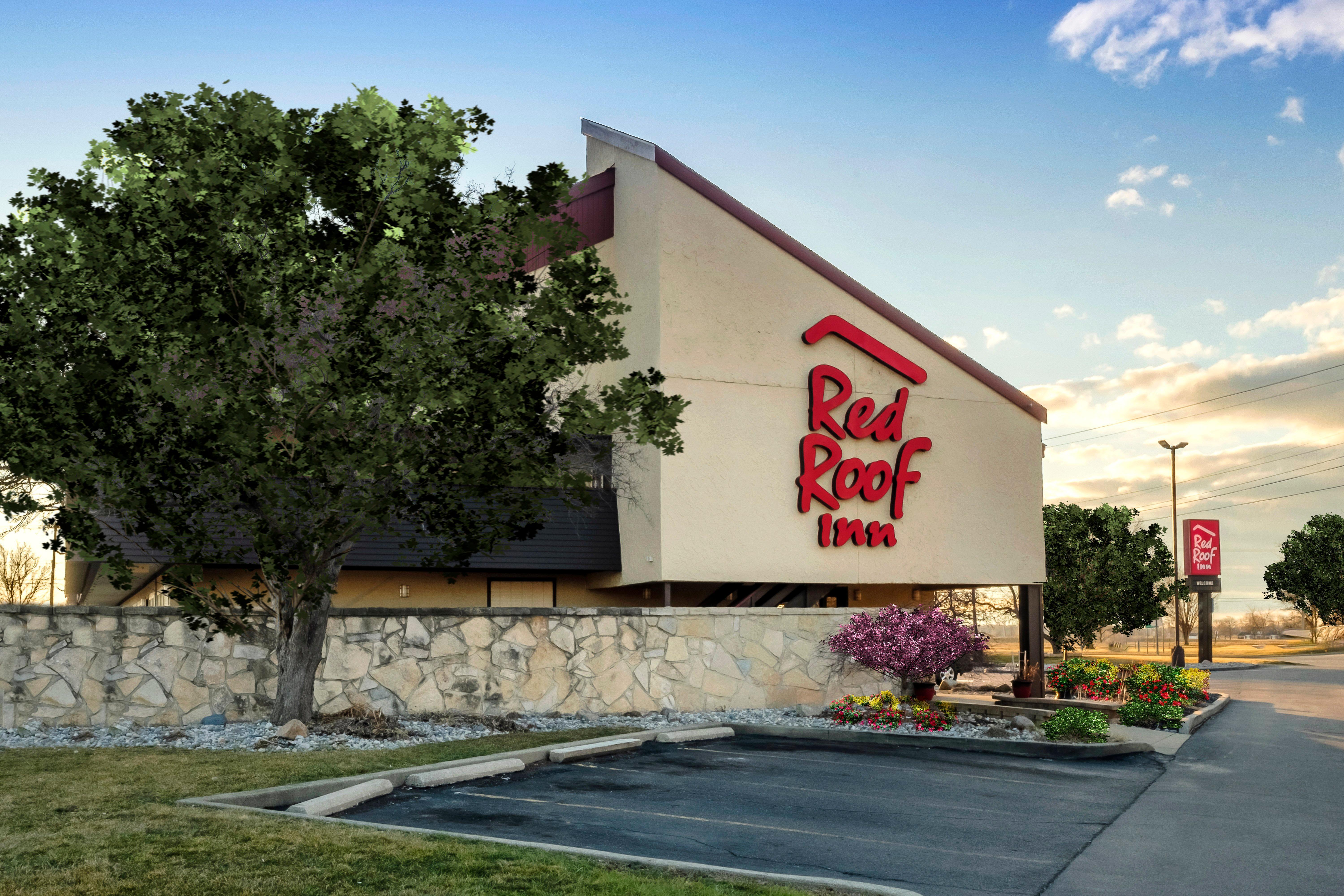 Red Roof Inn Lansing East - Msu Εξωτερικό φωτογραφία